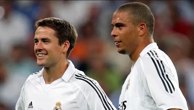 每名球员是 每名球员是